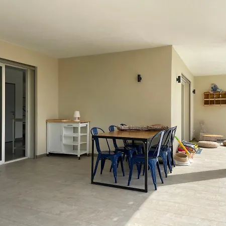 120 M² Avec Piscine *