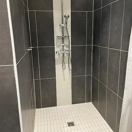 120 M² Avec Piscine *